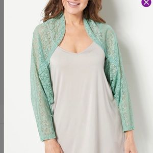 NWT LOGO BY LORI GOLDSTEIN STRETCH LACE SHRUG
